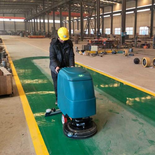工廠車間與物業管理必看 清潔高效吸塵掃地機與洗地機，一推即凈！